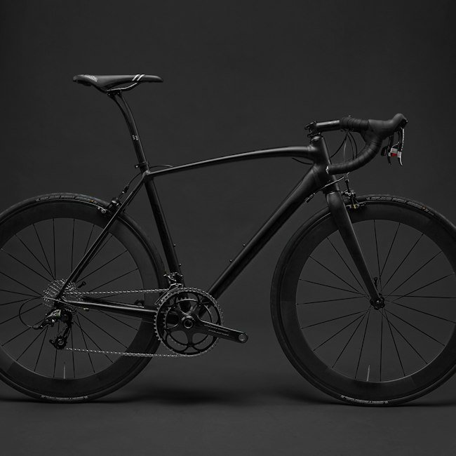 Vélo de route noir